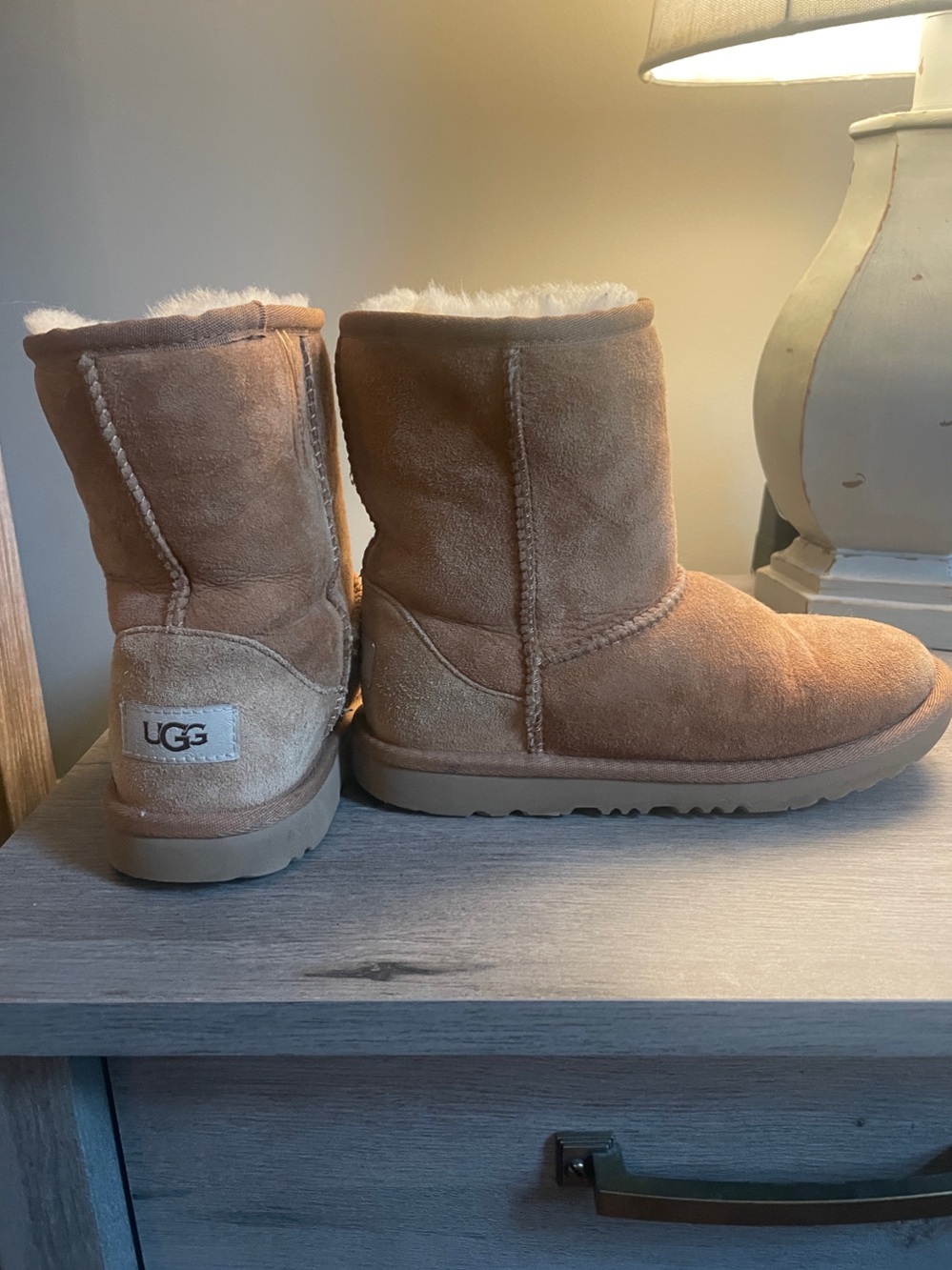 UGG Kids Chestnut Suede Short Shearling Boots